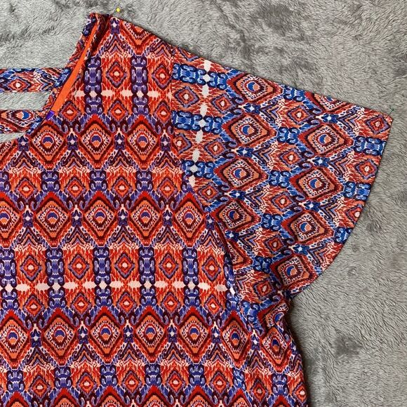 Catherines Women’s Plus Top Multi Color Mosaic Print Stretchy Cutout Tunic Top - Picture 3 of 9